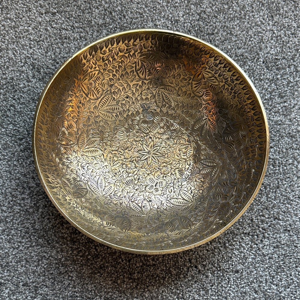 Shiny Elegant Vintage Brass Decorative Bowl